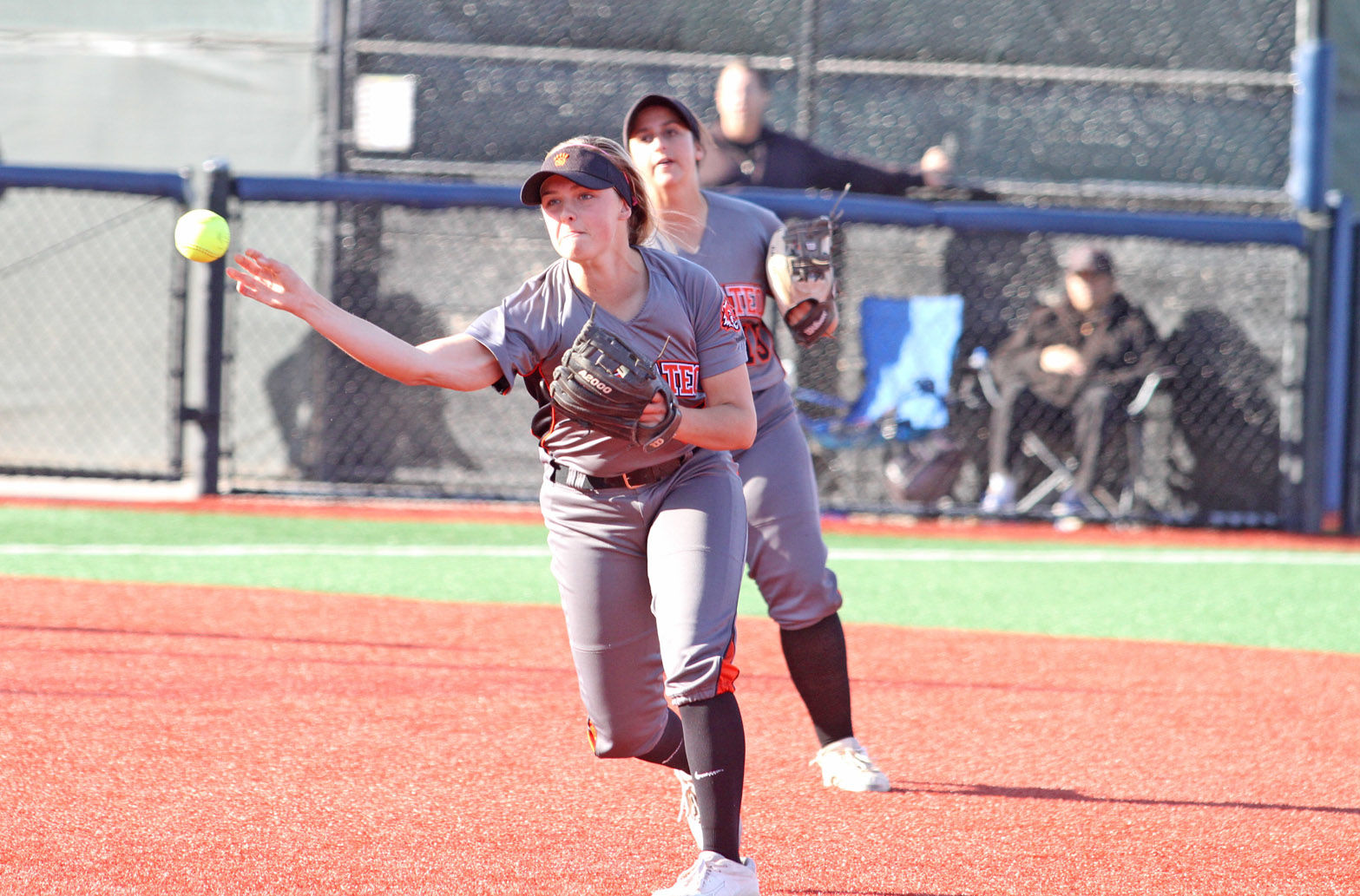 San Mateo softball-Borges